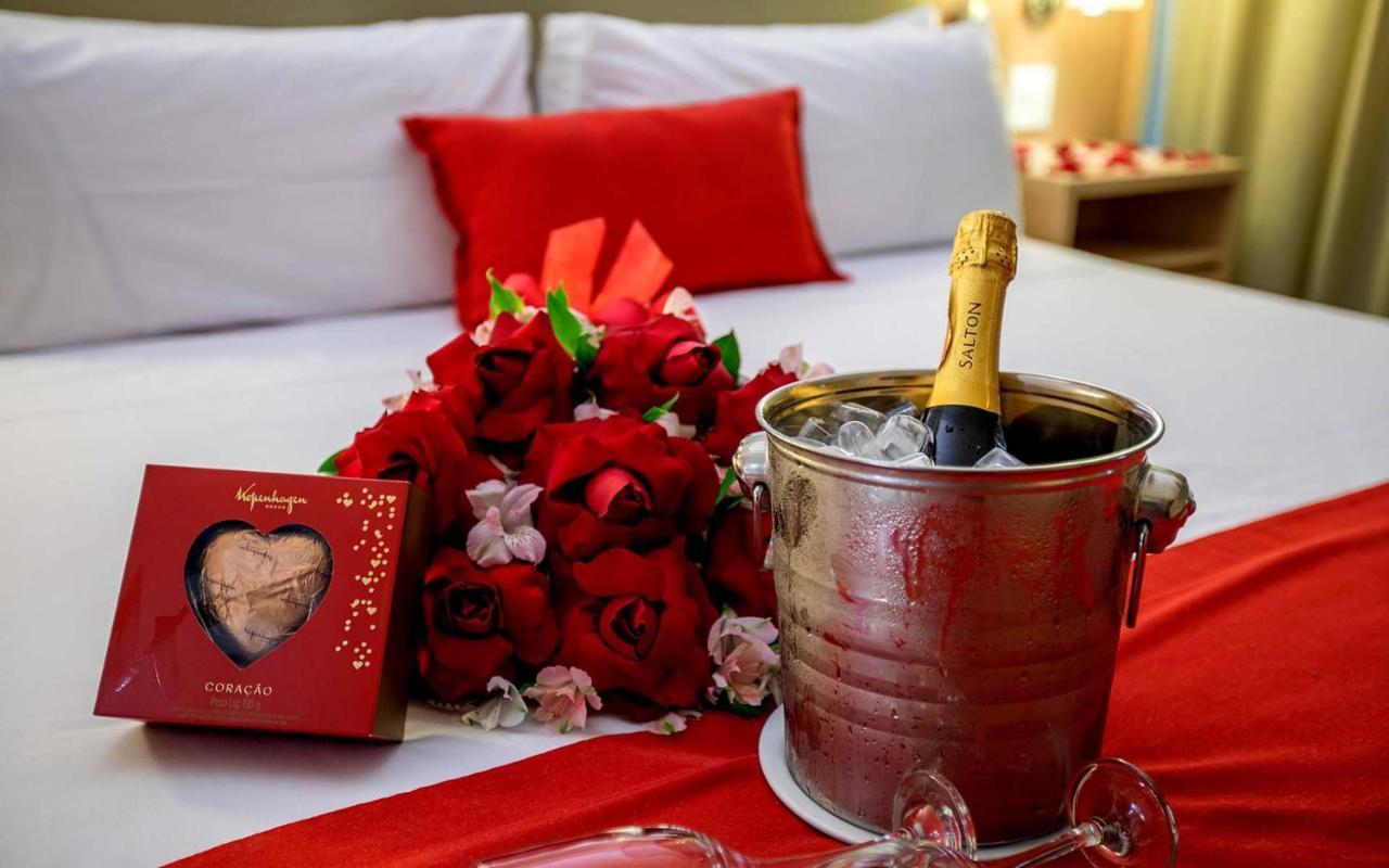 Cullinan Hplus Premium Μπραζίλια Εξωτερικό φωτογραφία Valentine's Day